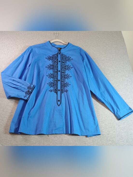 Bob Mackie Tops - Bob Mackie Women's Size 3X Embroidered Blue Long-Sleeve Tunic Top